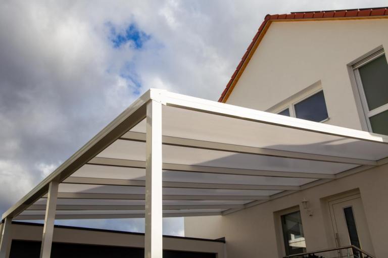 Concevoir une pergola à Bayonville-sur-Mad, guide complet